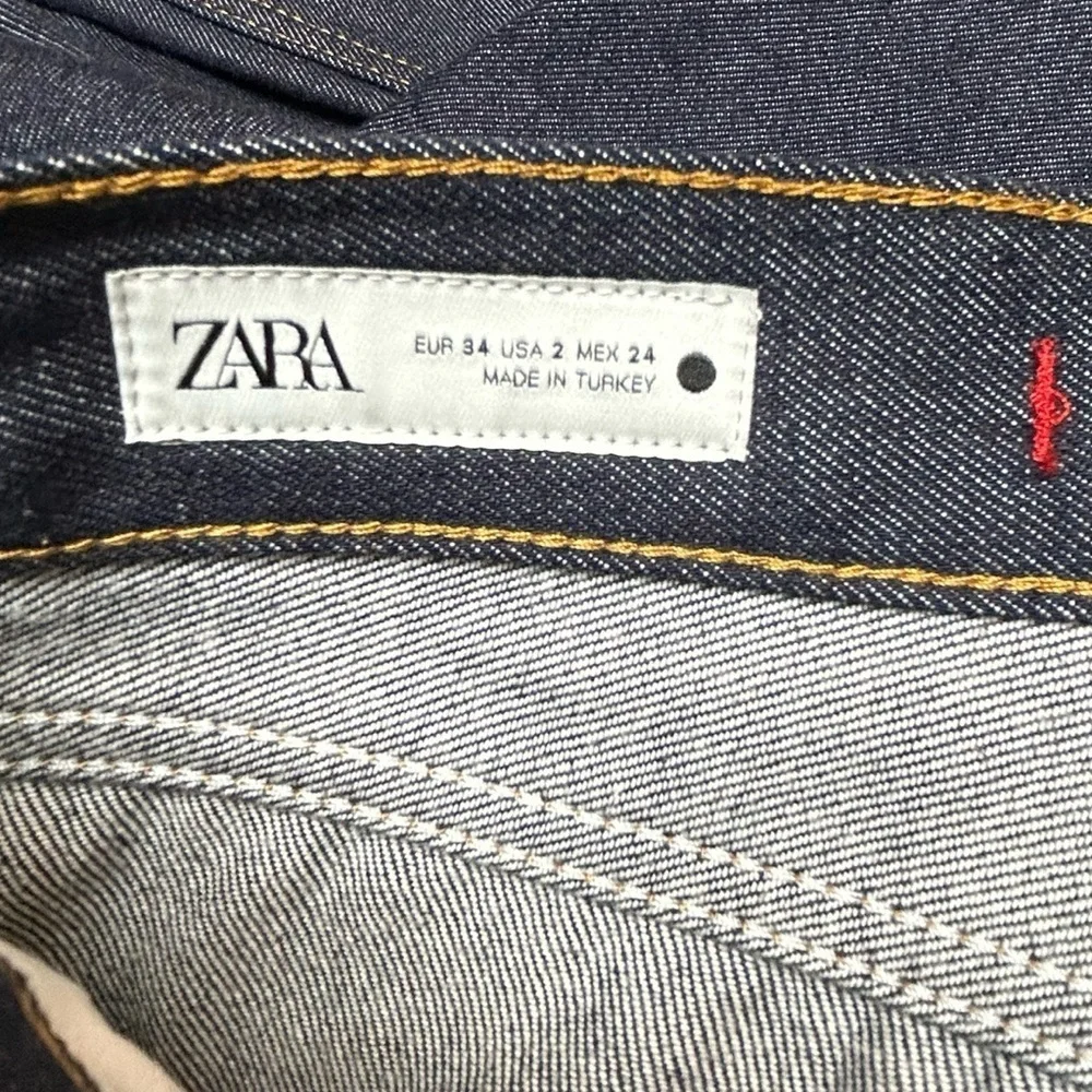 Zara High Waist Dark Wash Straight Jeans Size 2